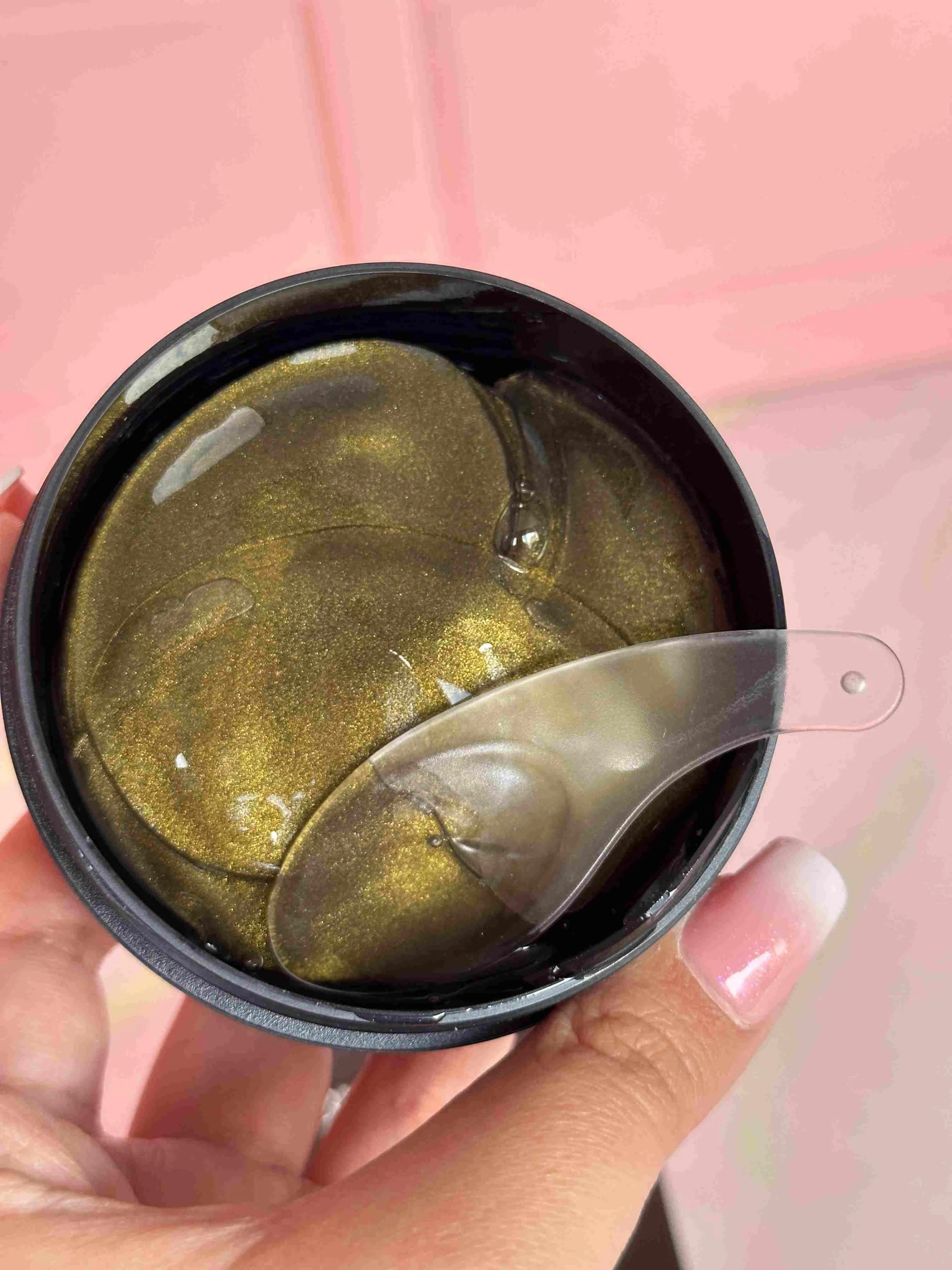 Colágeno de ojeras de perlas negras en cajita Bioaqua - Image 2