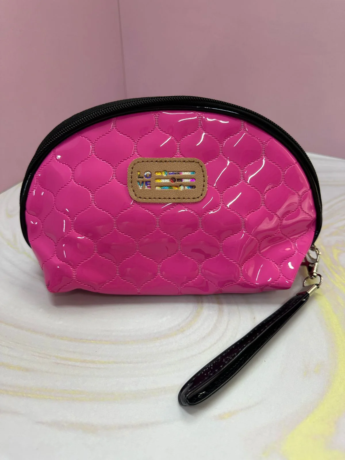 Cosmetiquera love redonda