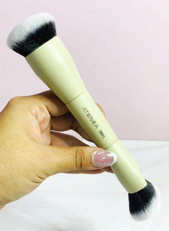 Brocha Duo Glam para base/productos en crema DB02 Atenea