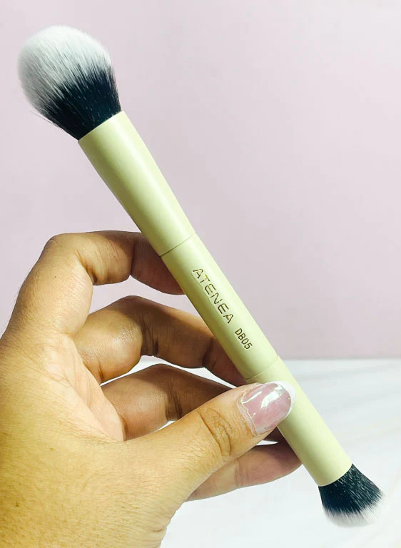 Brocha Duo Glam para polvo/corrector DB05 Atenea