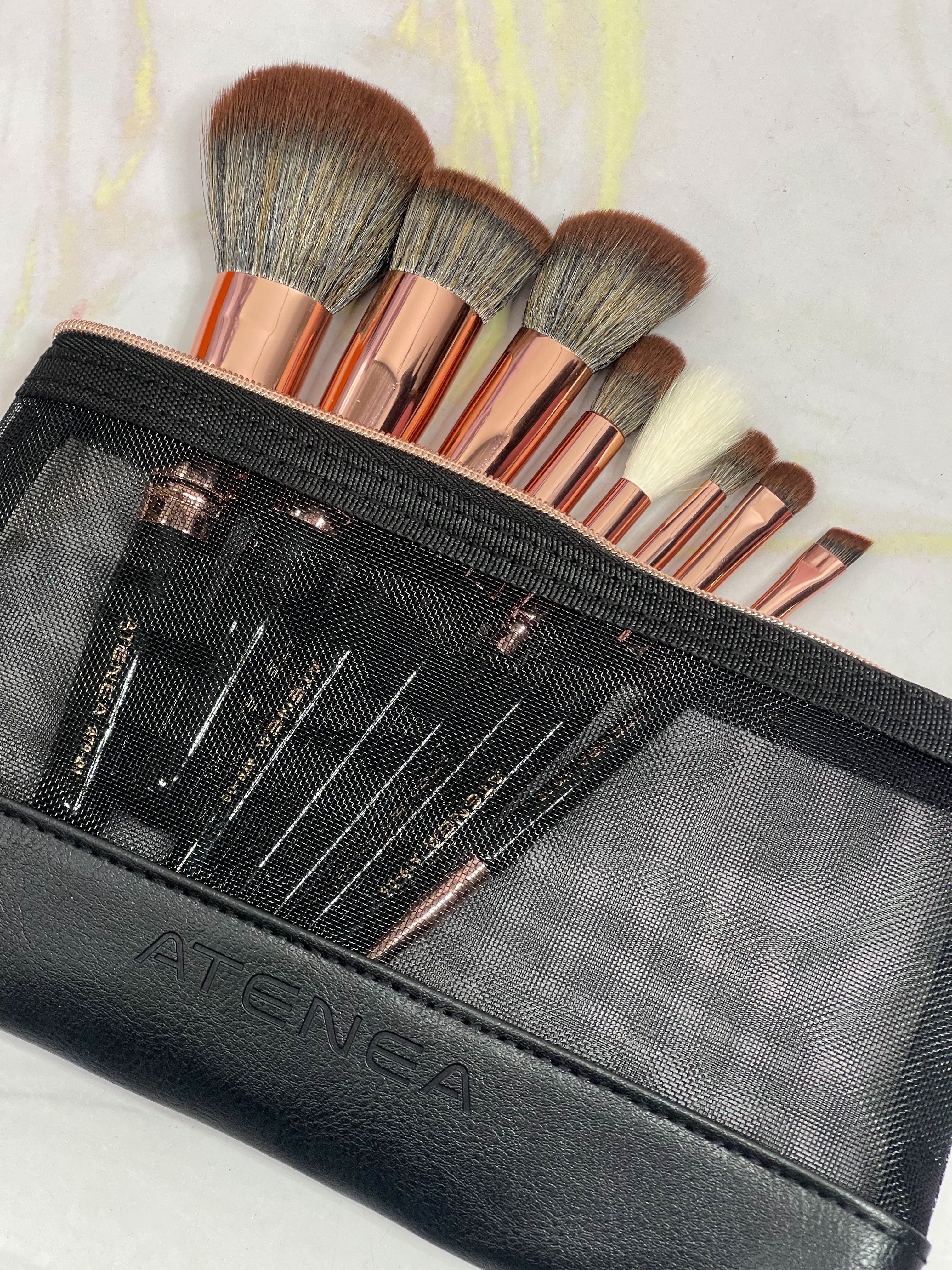 Kit de brochas Glam Rose x 8 con Cosmetiquera negra Atenea