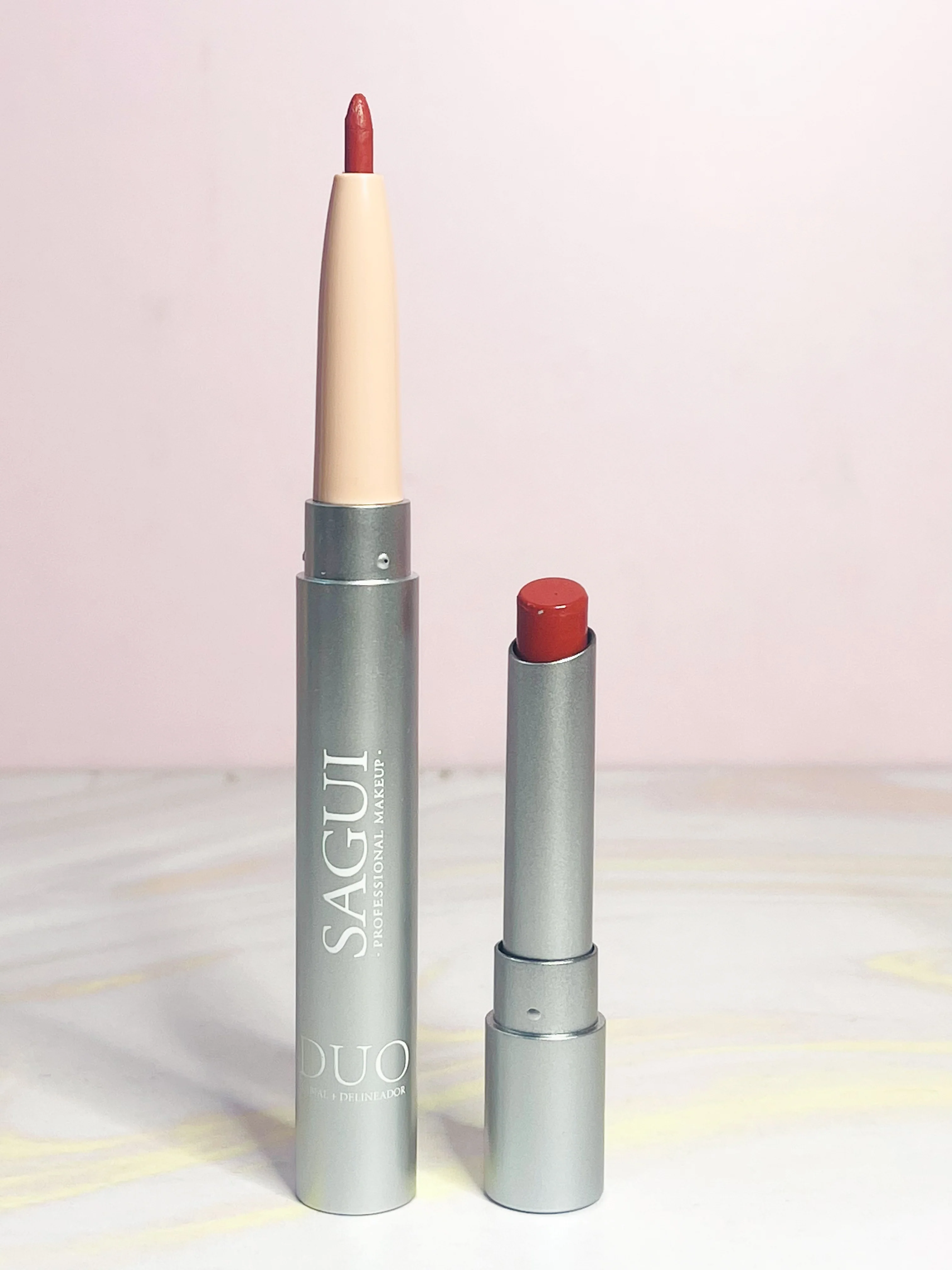 Labial en barra + delineador de labios Ref 645 Sagui - Image 4