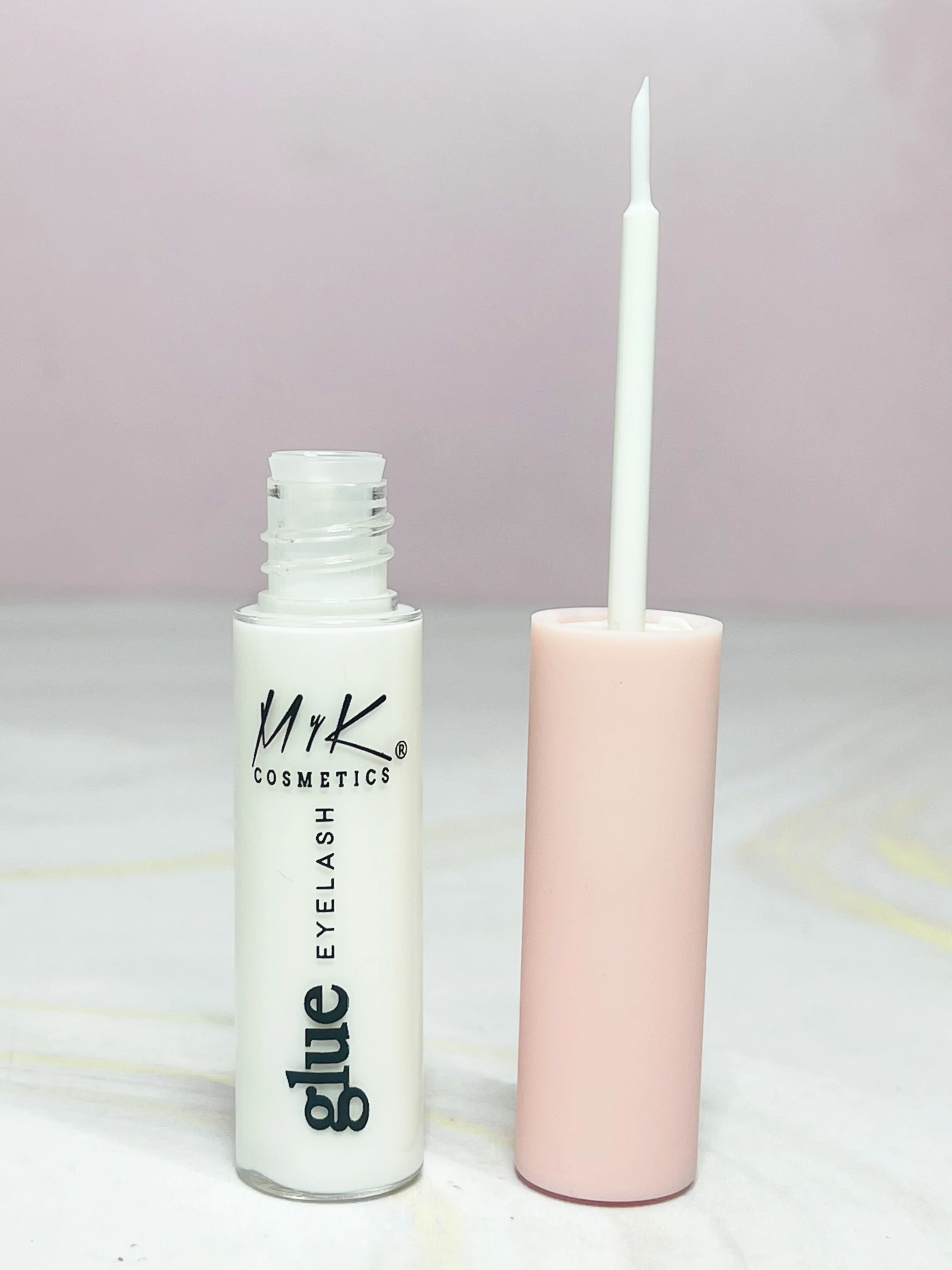 Pega de pestañas blanca MYK - Image 2