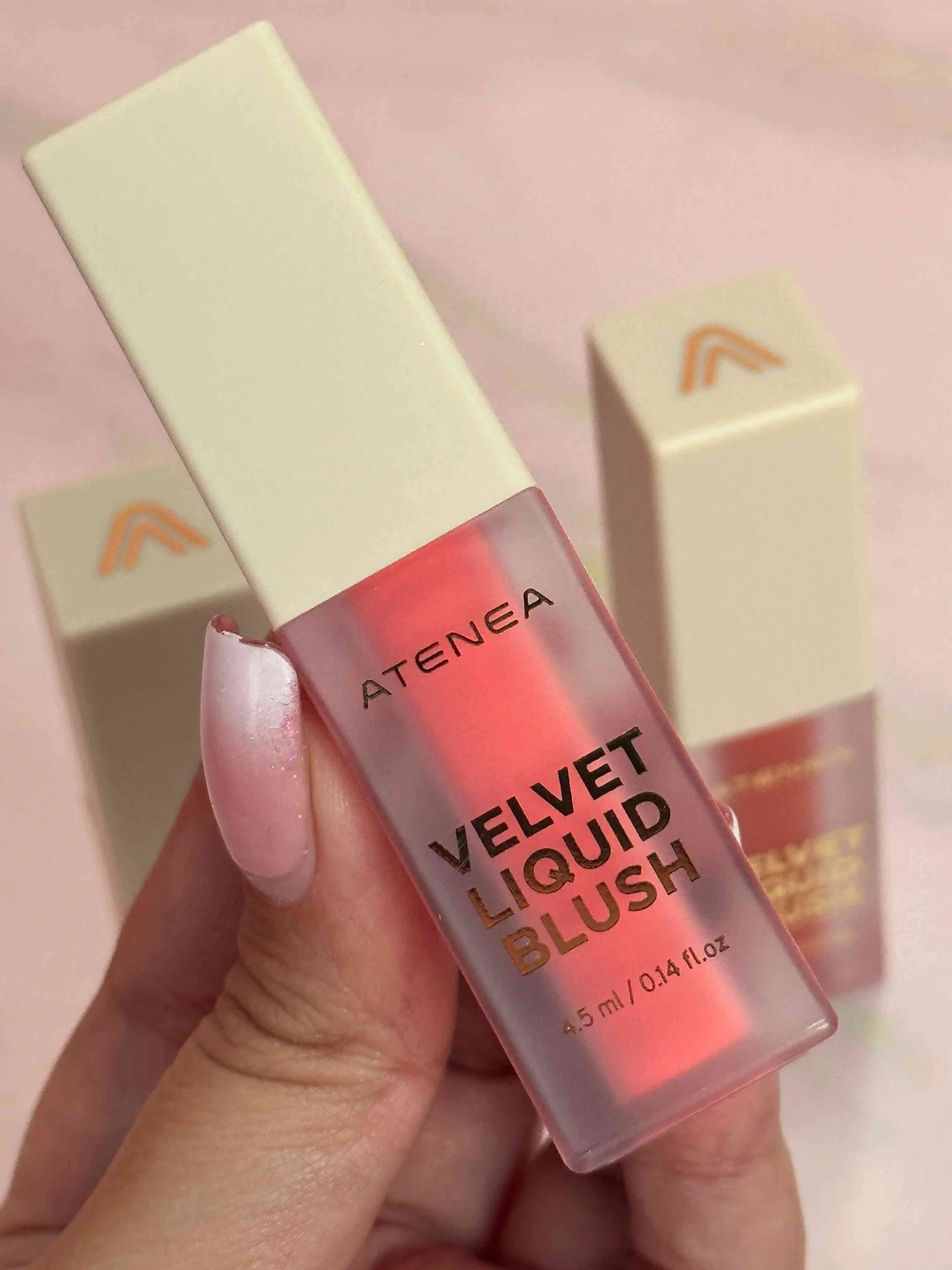 Rubor liquido Velvet Atenea - Image 7